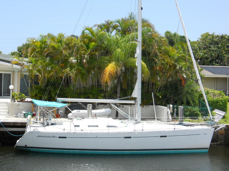 2004 Beneteau 393 located in Florida for sale
