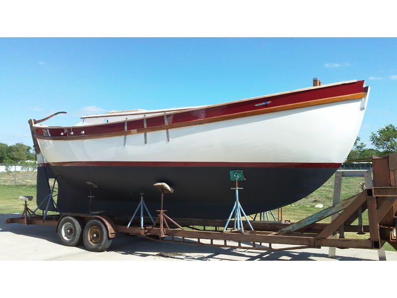 1975 Dreadnaught 32 located in Texas for sale