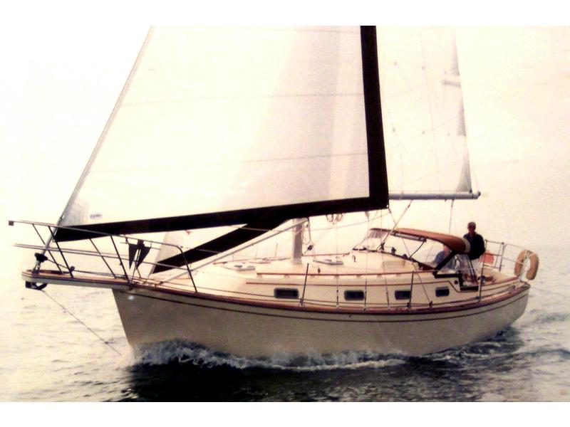 1986 Island Packet 31 located in Massachusetts for sale