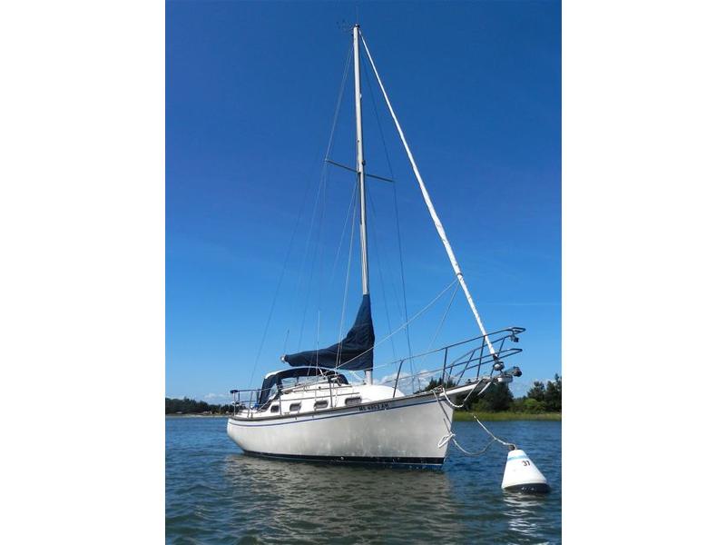 1988 Island packet IP 27 located in Massachusetts for sale