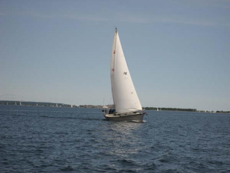 1982 Mirage 33 located in Outside United States for sale