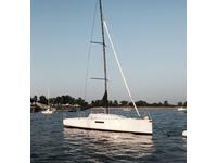2015 Oyster Bay New York 27 Beneteau First 27SE Seascape edition