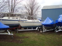 Columbia 23' sloop Click to launch Larger Image