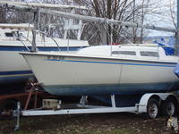 Columbia 23' sloop Click to launch Larger Image