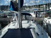 BENETEAU OCEANIS 423 Click to launch Larger Image