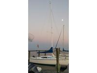 1986 Marmora NJ New Jersey 23 Hunter sailboat