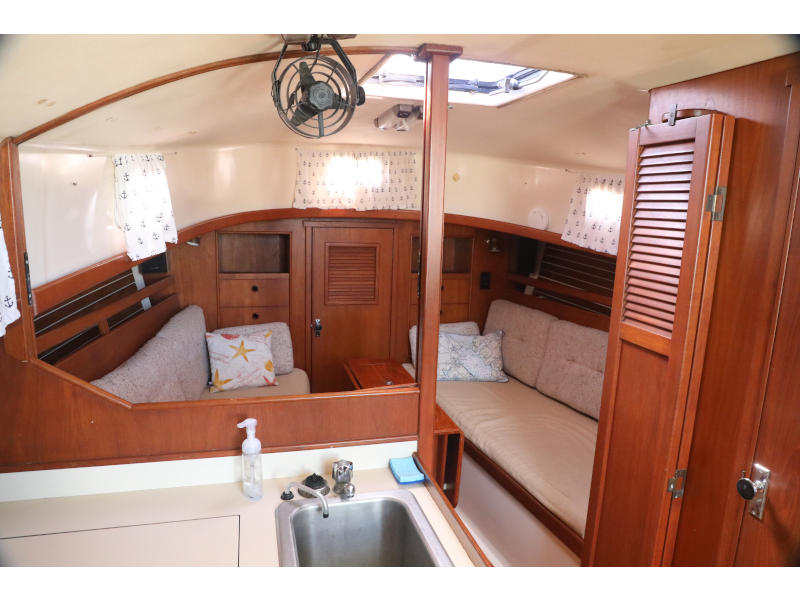 1984 Nonsuch 30
