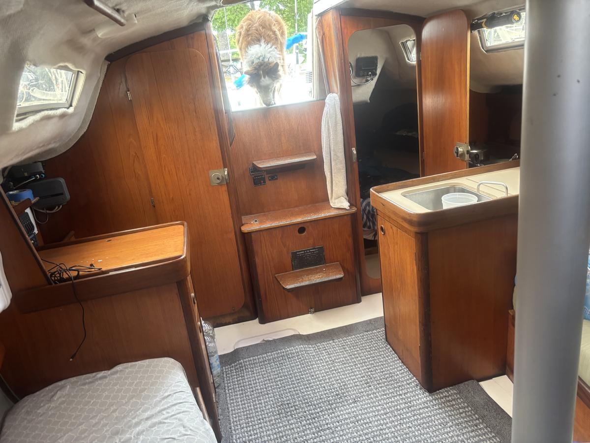 1985 Beneteau First 29