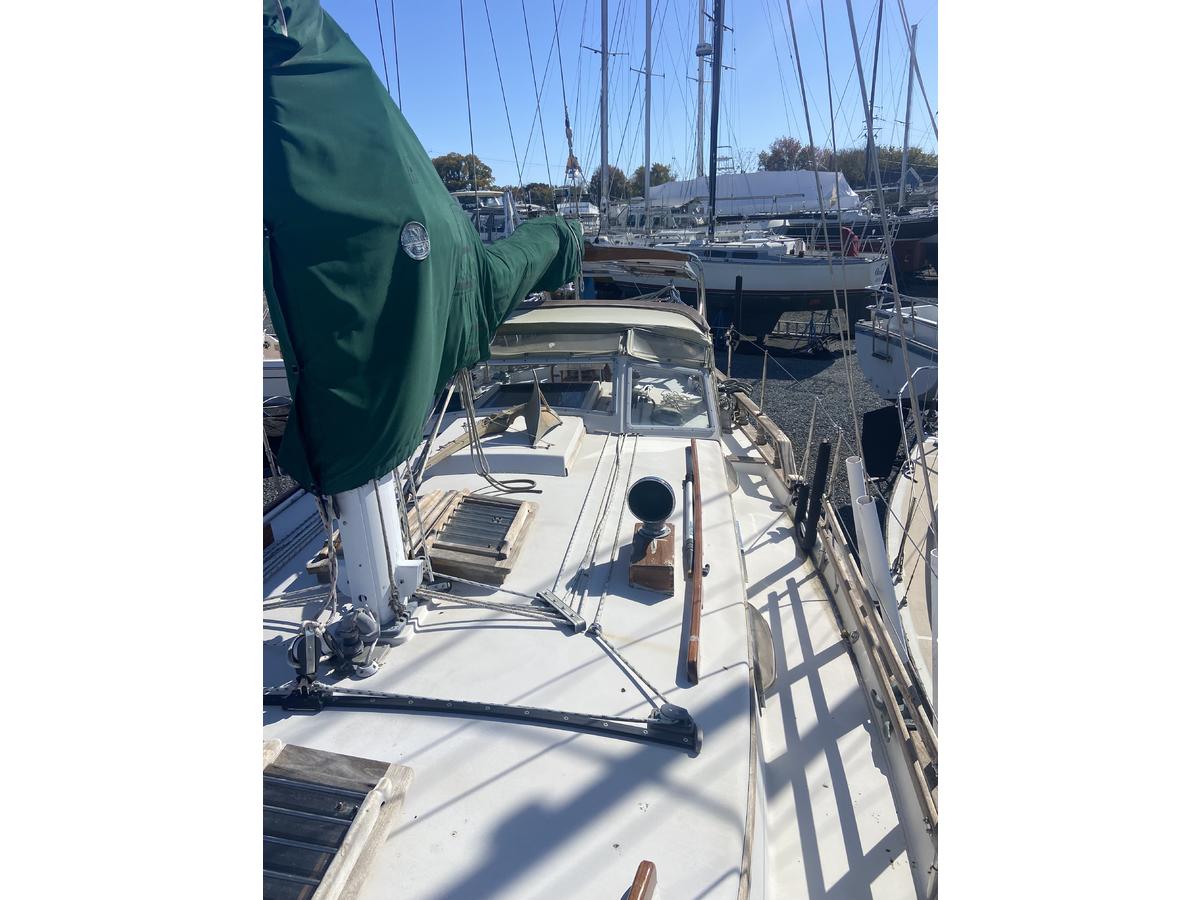 1989 Gozzard Cutter Rig