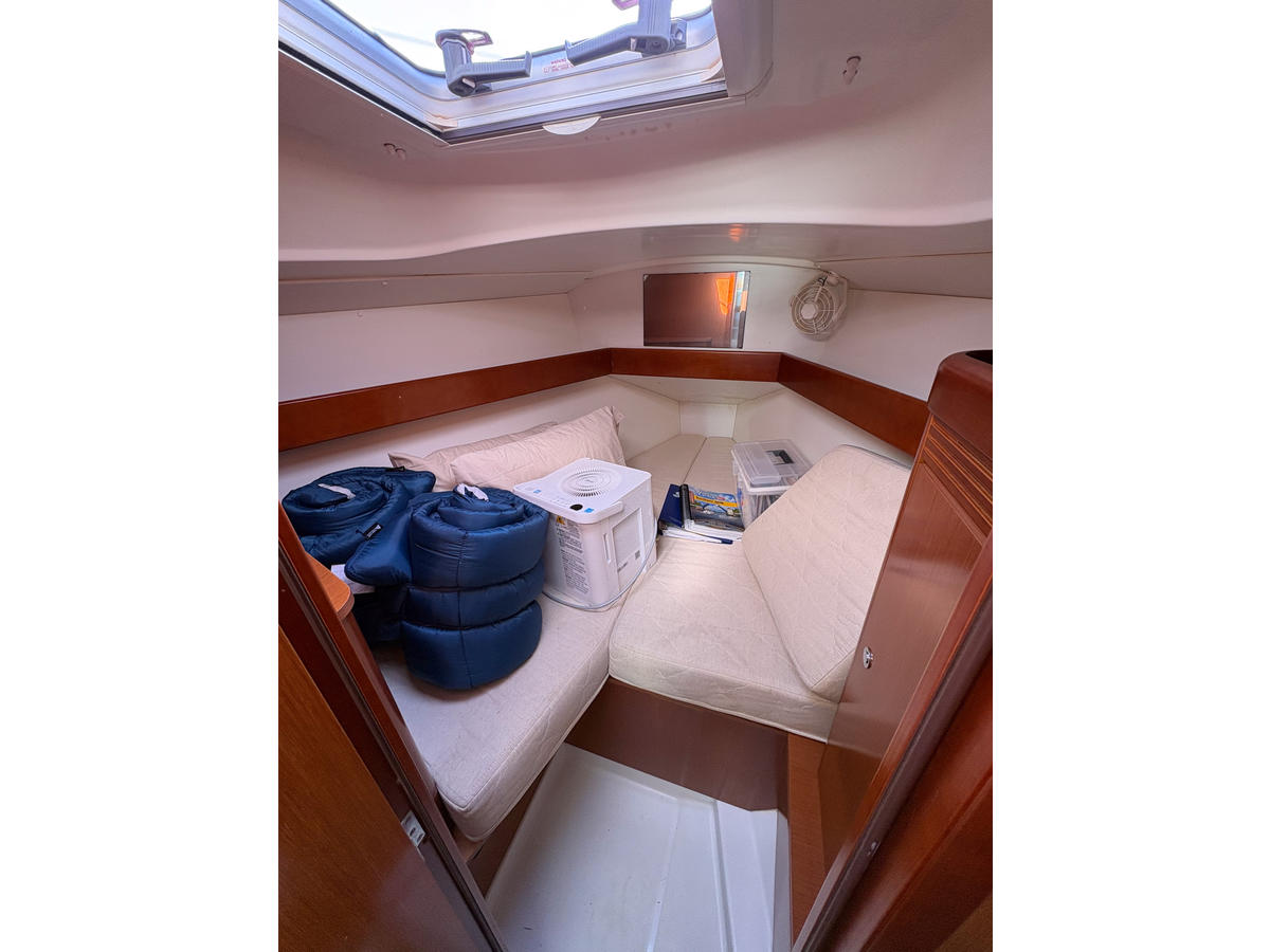 2012 Beneteau Oceanis 31