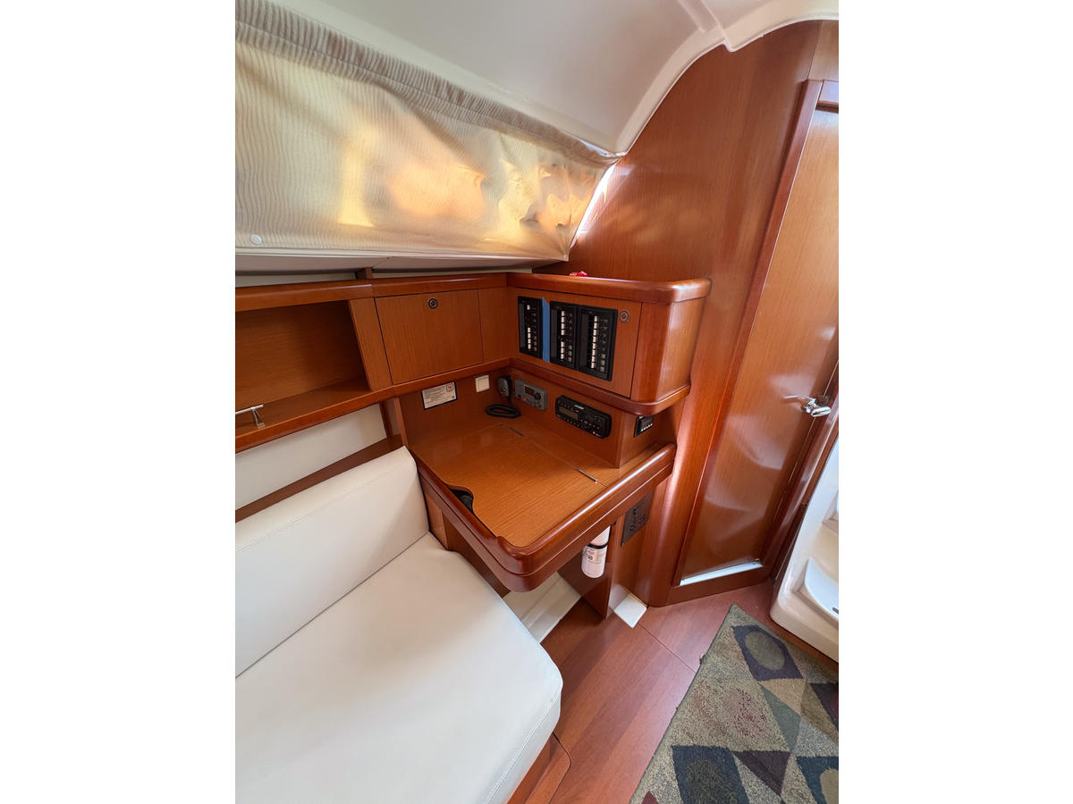 2012 Beneteau Oceanis 31