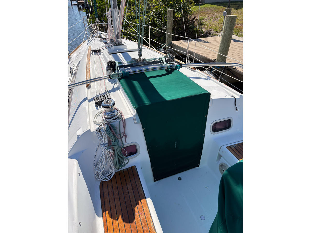 2012 Beneteau Oceanis 31