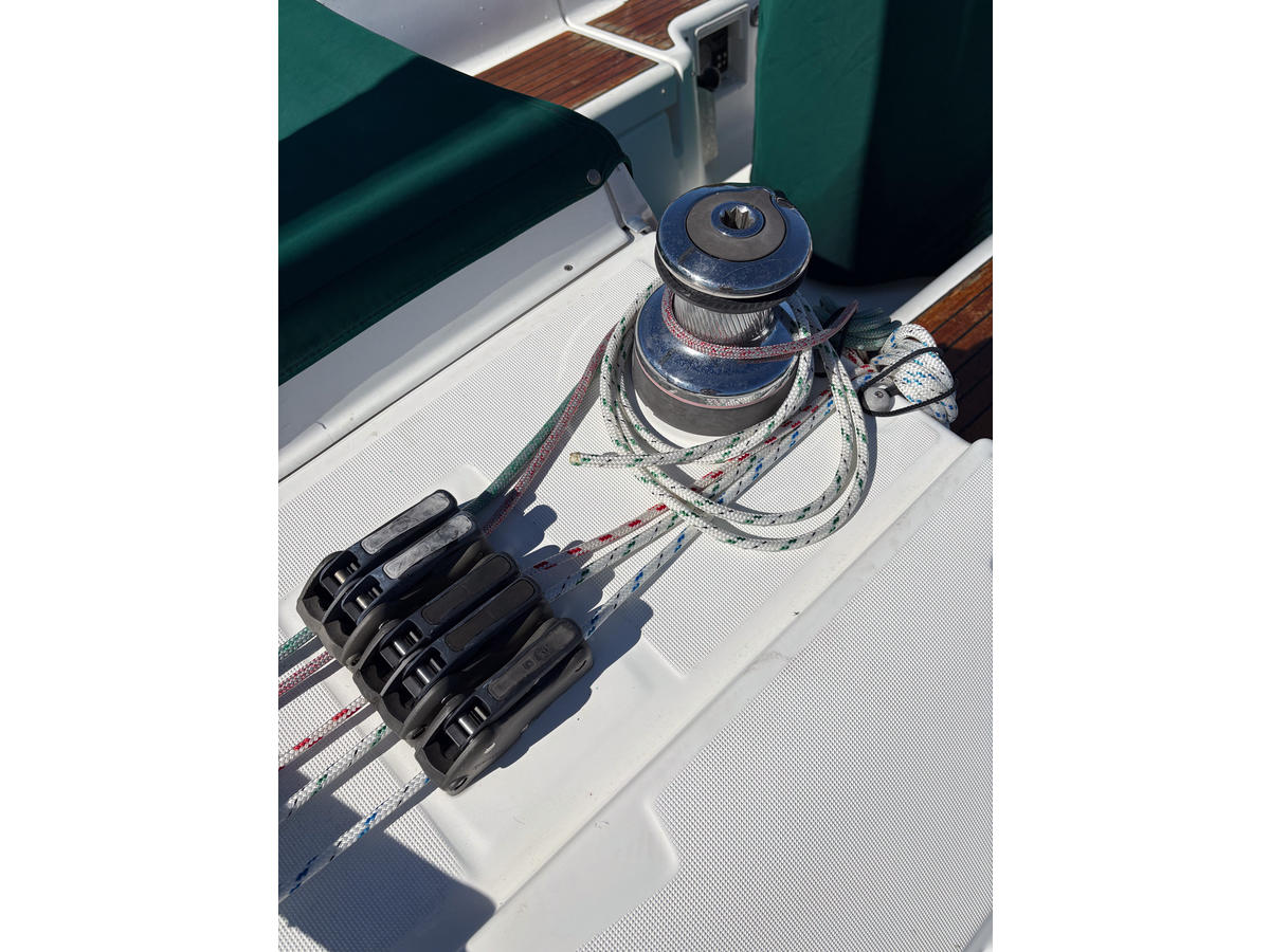 2012 Beneteau Oceanis 31