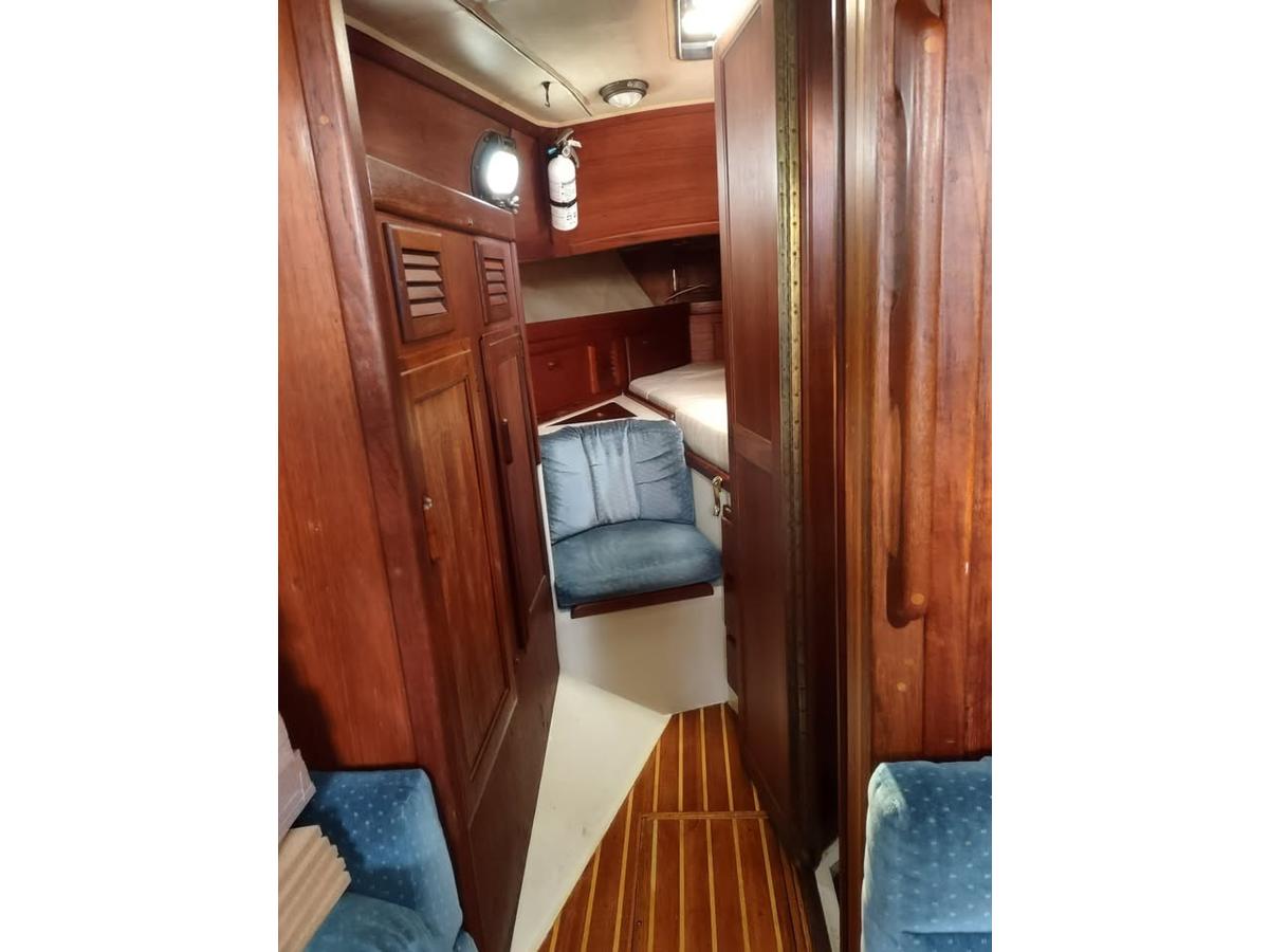 1982 Pacific Seacraft Crealock