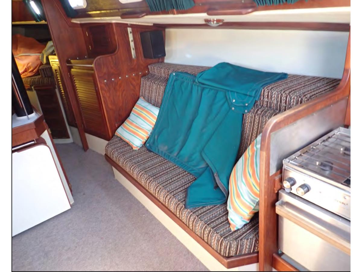 1975 Islander 36