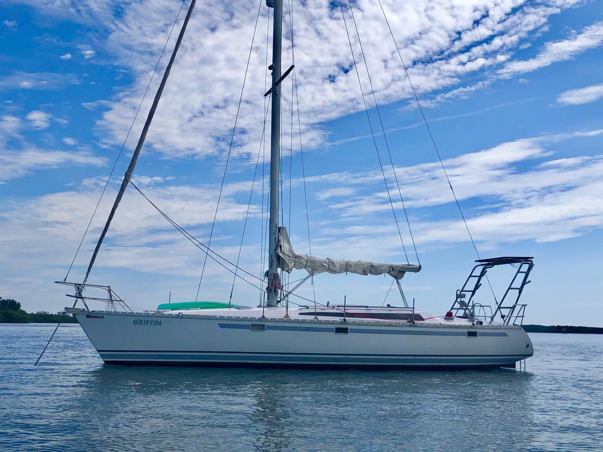 1984 Jeanneau Sun Kiss 45