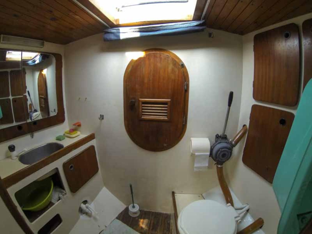 1976 Galapagos Sailing Yacht / Ketch