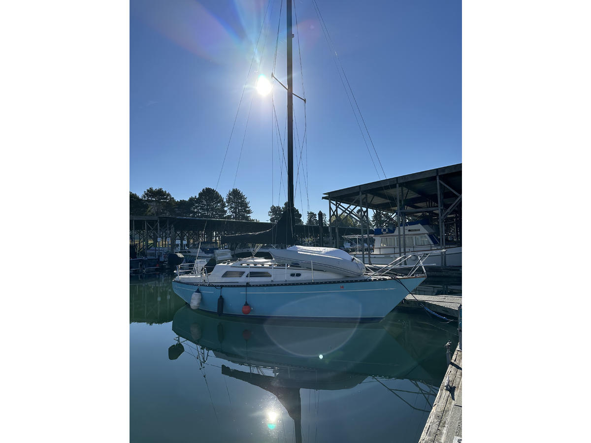 1975 Islander Bob Perry