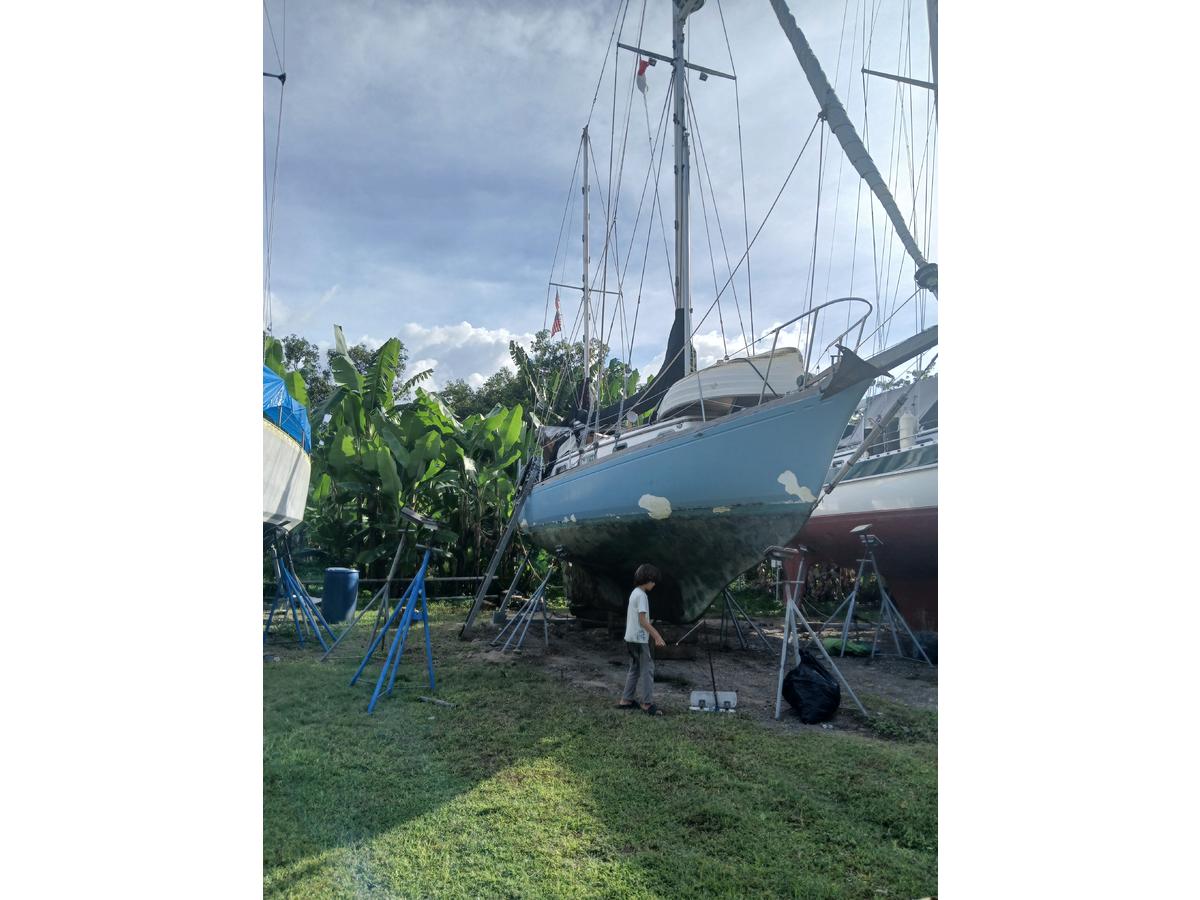 1976 Fuji Ketch 32'