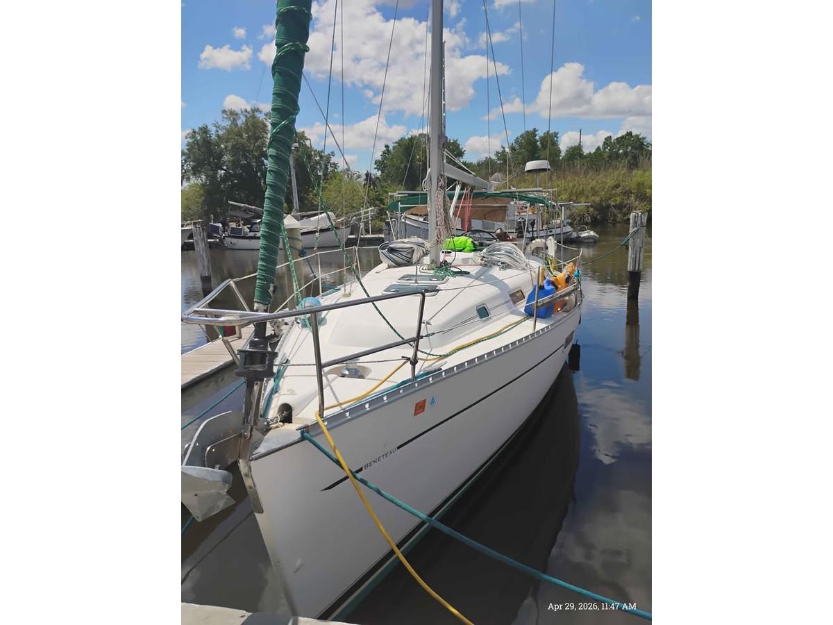 2001 Beneteau 361 Oceanis