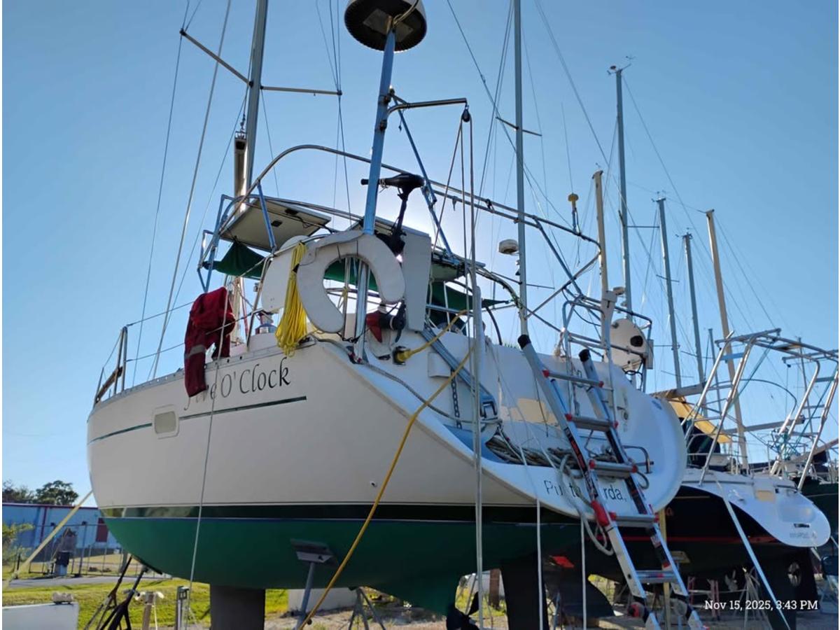 2001 Beneteau 361 Oceanis