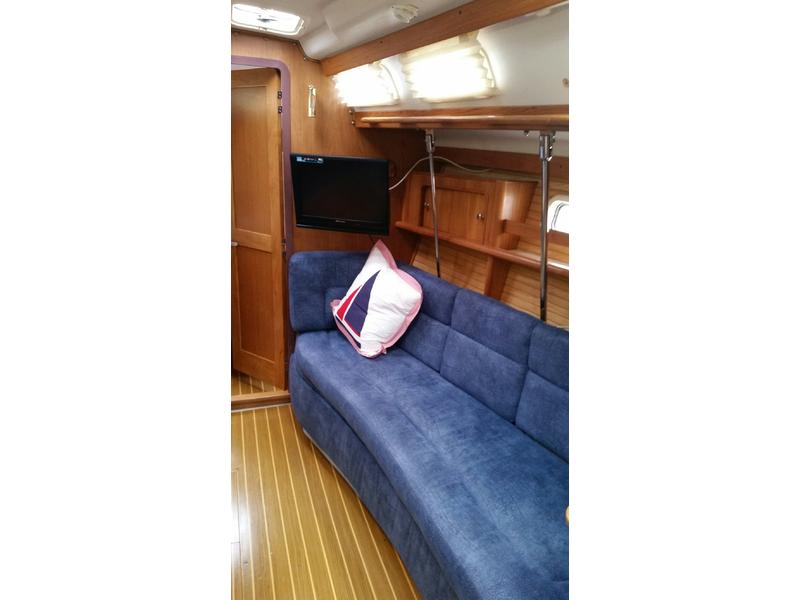 1999 Catalina 38