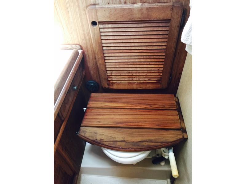 1987 Island Packet 27