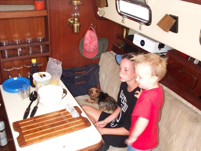 1987 Island Packet 27