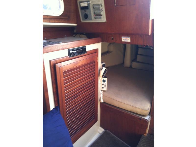 1974 Islander 30