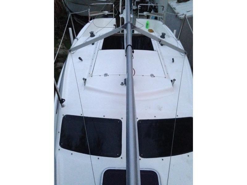 2006 Hunter 25