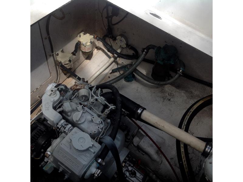 1980 Island Packet 30