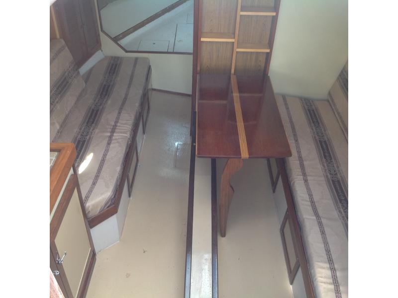 1980 Island Packet 30