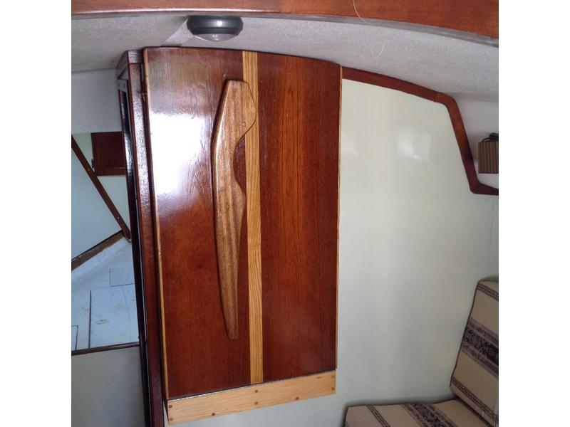 1980 Island Packet 30