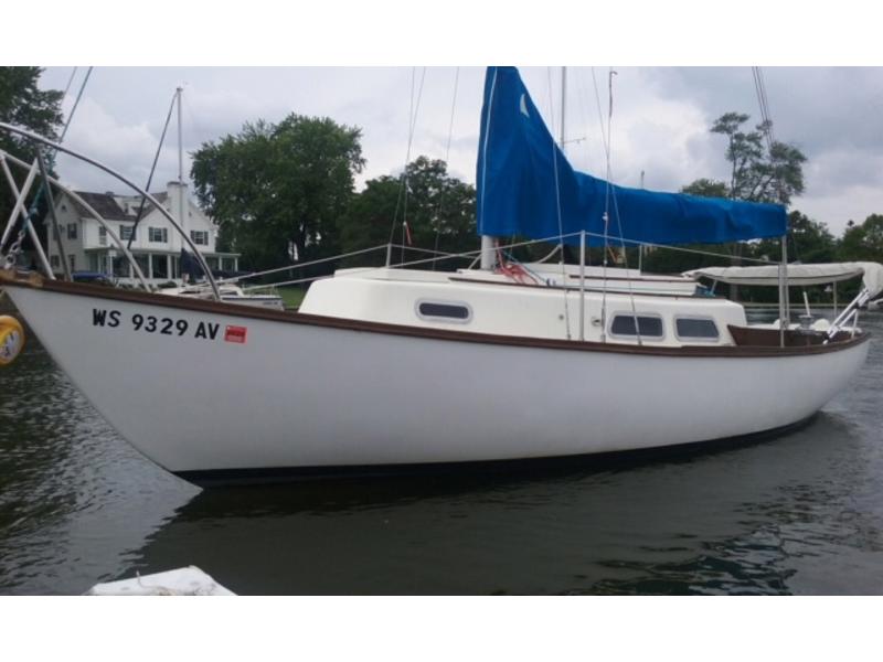 1974 Cape Dory 25