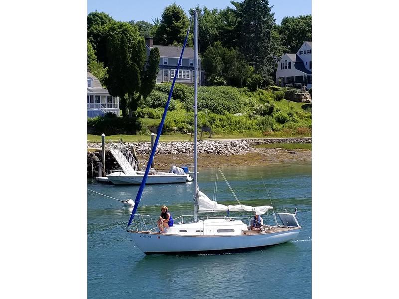 1978 Cape Dory 25