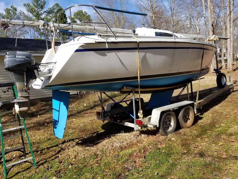 1987 Hunter 26.5