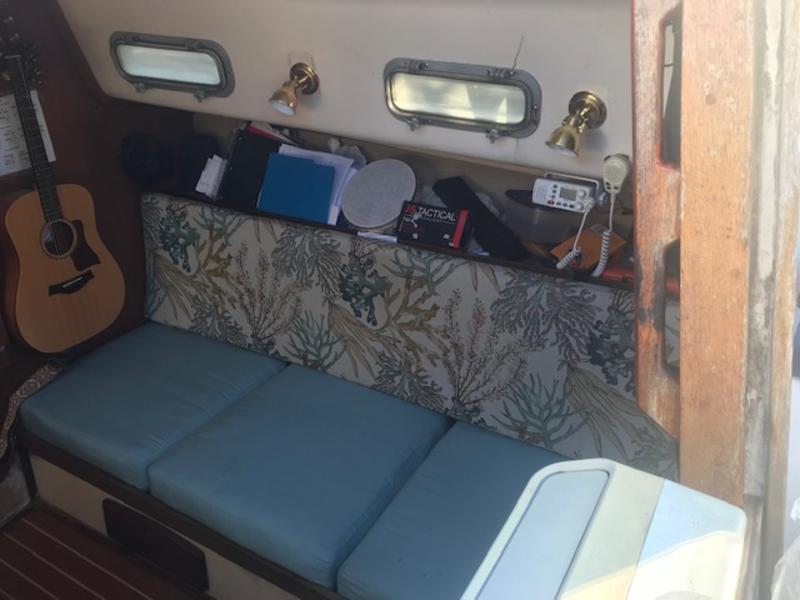 1984 Island Packet 26