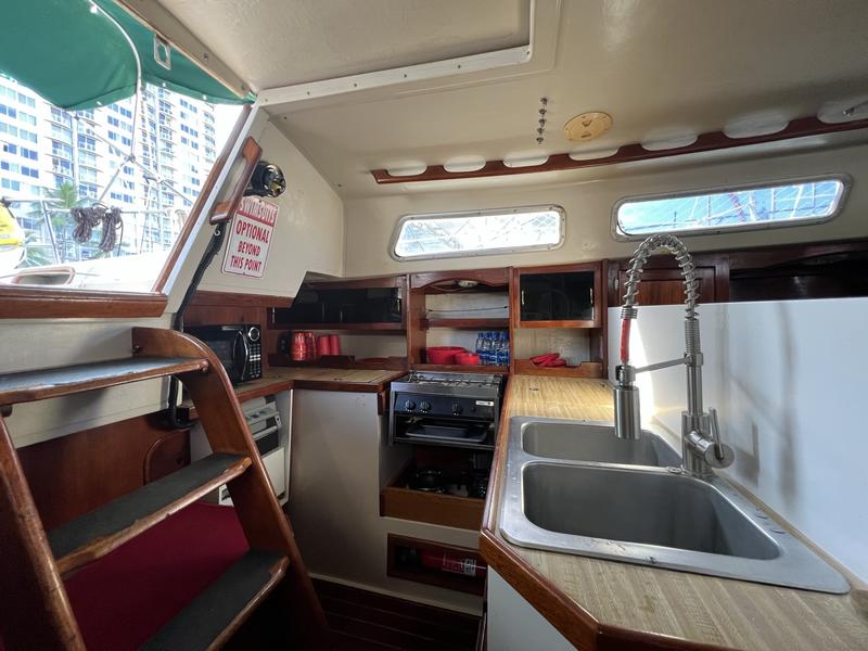 1983 Catalina 36