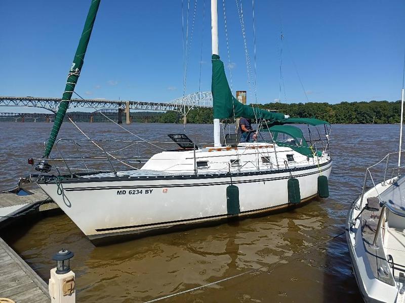 1980 Hunter Cherubini located in Maryland for sale
