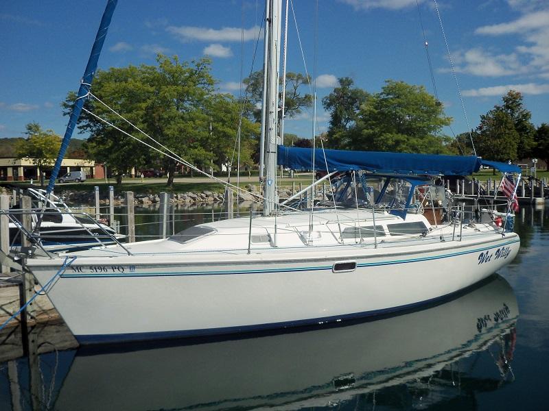 1993 Catalina 320 sailboat for sale in Michigan