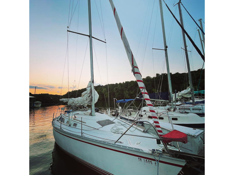 1989 Hunter Legend 35.5 sailboat for sale in Tennessee