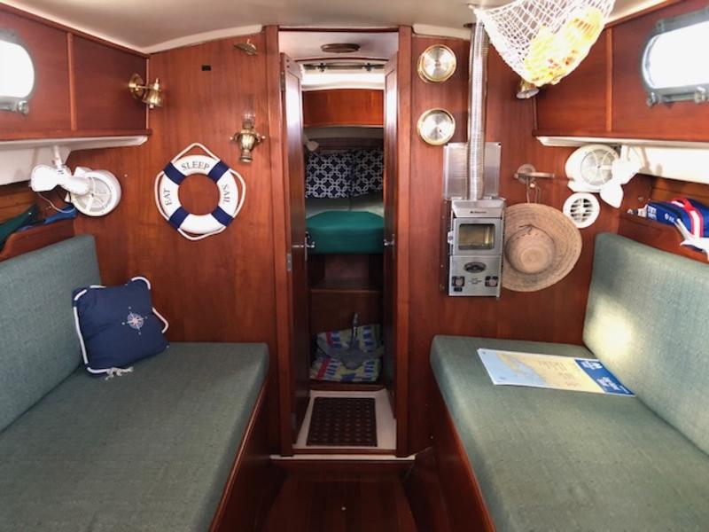 Cape Dory 30 -Alberg design