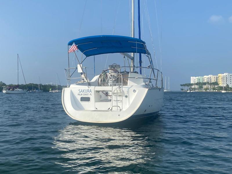 Beneteau Oceanis 323