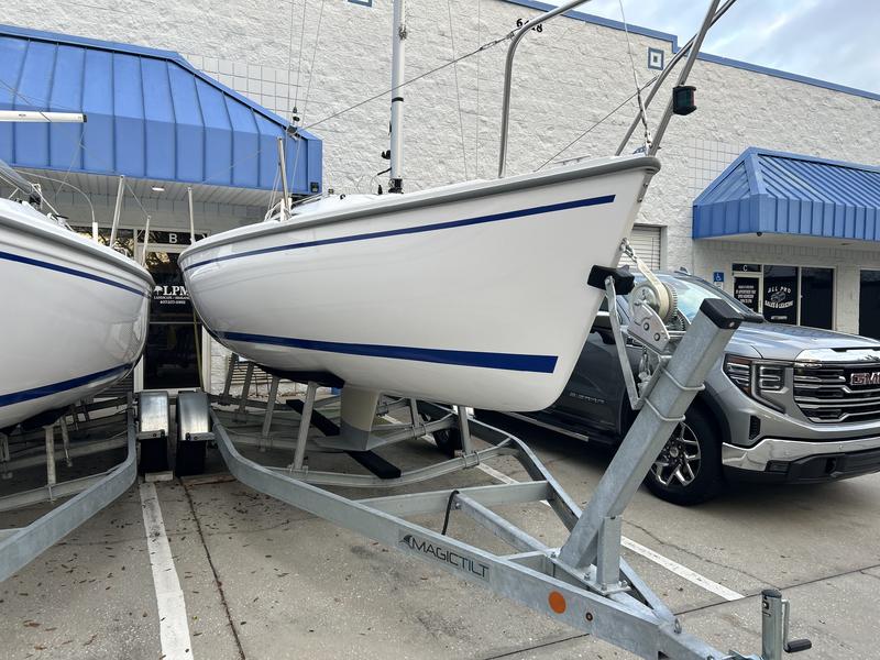 2025 Catalina Yachts Capri 22 SUMMER SALE located in Florida for sale