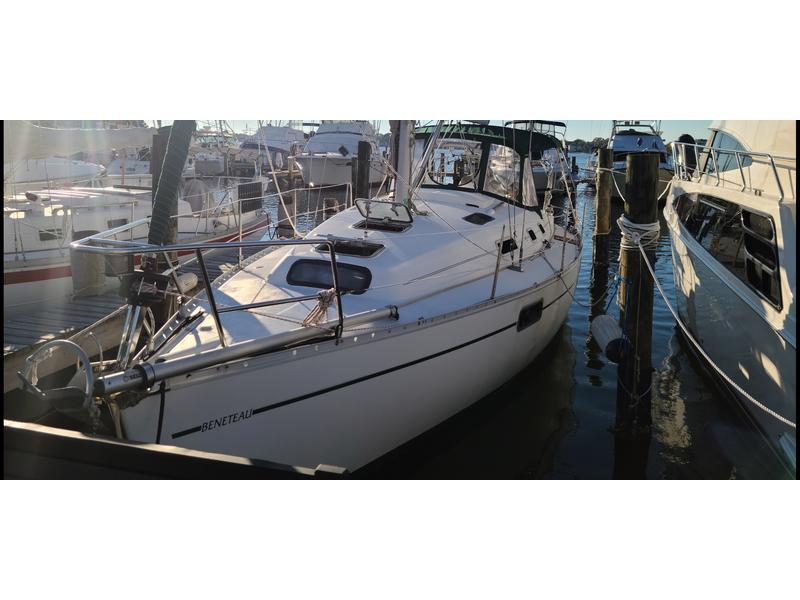 Beneteau Oceanis 321