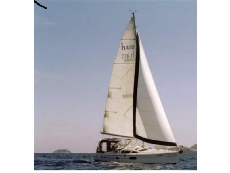 2001 Hunter 410 located in Outside United States for sale