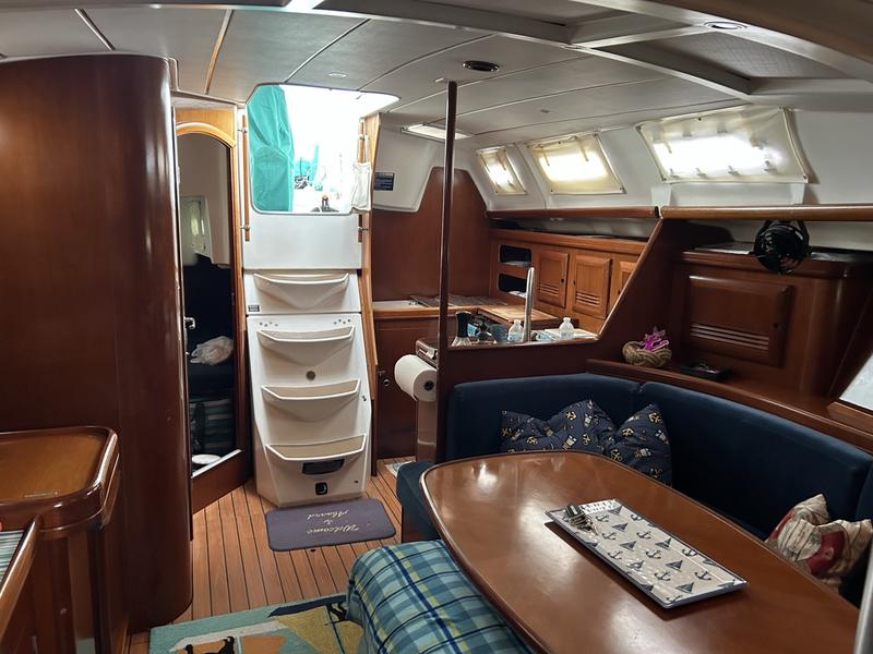 Beneteau Oceanis 393