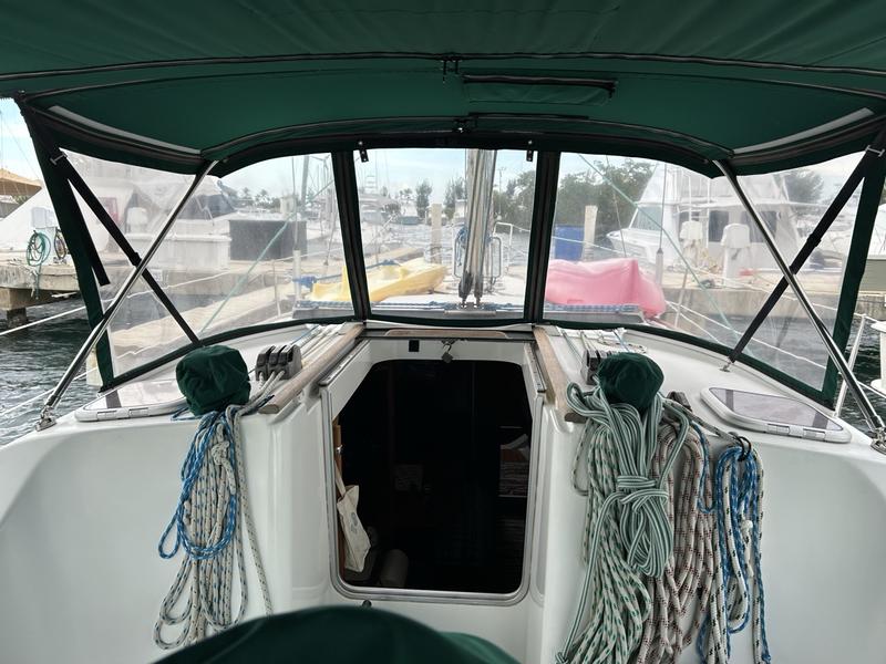 Beneteau Oceanis 393