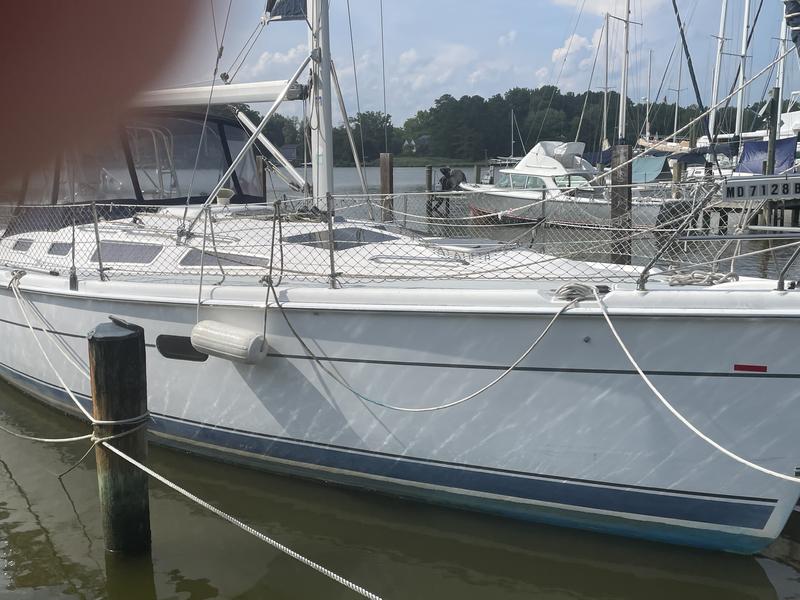 Hunter 356