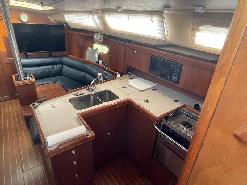 Hunter 356